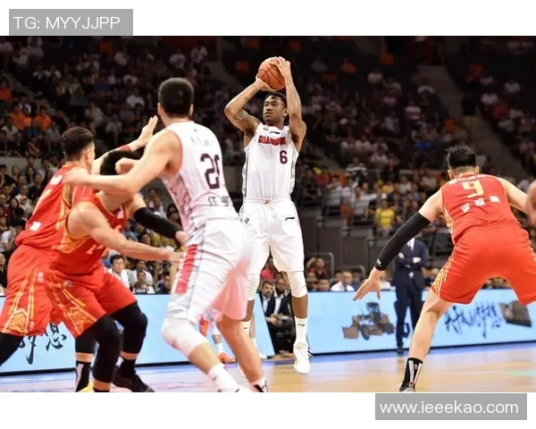 马尚布鲁克斯的篮球之路：从新秀到联盟明星的奋斗历程